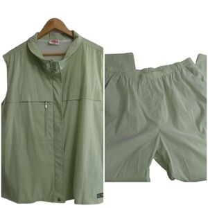 Alia Light Green Vest And Pants Size 18